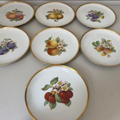Hutschenruther Selb Bavaria Germany - Pasco - (8) Gold Trim Fruit Motif Plates