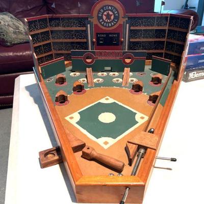 Classic Old Century Pinball Style Baseball Game