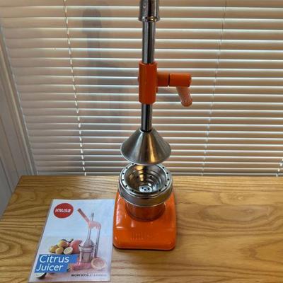 Imusa Citrus Juicer