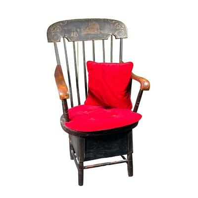 ANTIQUE STENCILED COMMODE | With a later potty lid, red cushions. - l. 22 x w. 23 x h. 39 in
