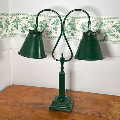 GREEN TOLE DOUBLE DESK LAMP | Green desk lamp with 2 curved arms holding lamps connected with ball joints for angling lights. - l. 20 x...