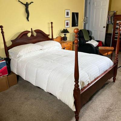 FOUR POSTER FULL BED | Mattress only 1-year-old, clean condition. - l. 82 x w. 62 x h. 53 in
