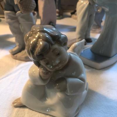 Lladro Thinking Angel