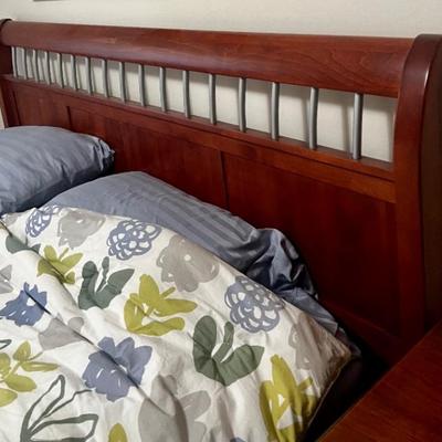 King bed frame, 195