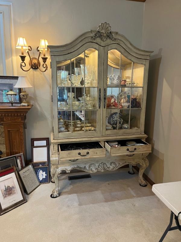 Busy Bee Quail Creek Estate Sale