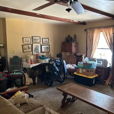 Estate sale photo