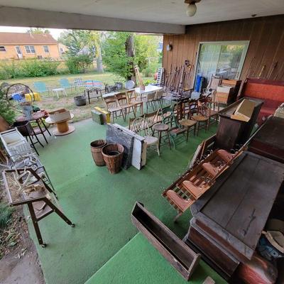 Estate sale photo