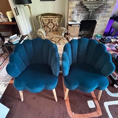Petite scallop chairs 