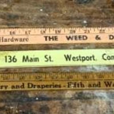 Advertising yard sticks