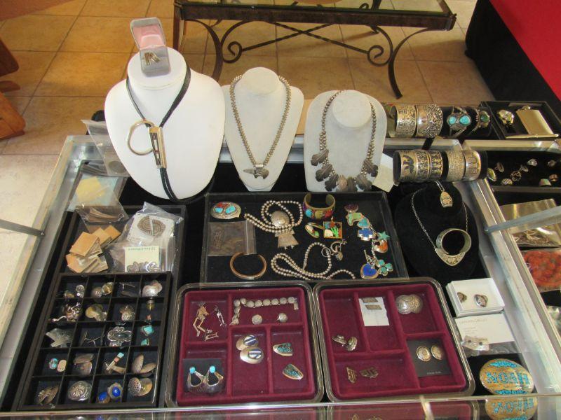 The Girls Estate Sales Speedway & Alvernon