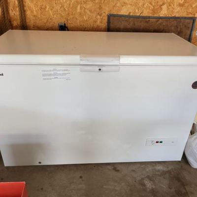 Whirlpool 16 cu.ft. chest freezer