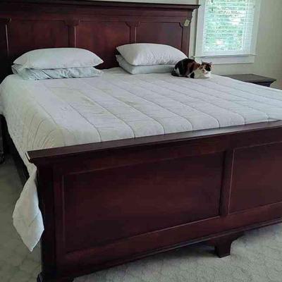 King-sized bed with Sleep Number Mattress