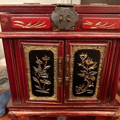 Vintage Oriental Jewelry Chest