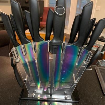 KNIFE SET WITH STAND