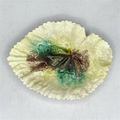 Lot 092B  
Antique Majolica Begonia Leaf Plate
