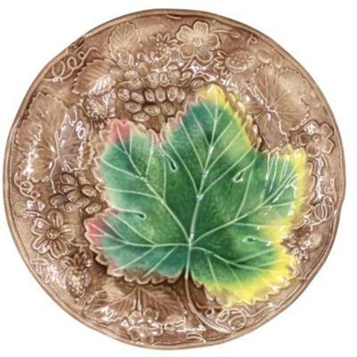 Lot 017-K  
Antique English Majolica Strawberries and Grape Leaf Plate