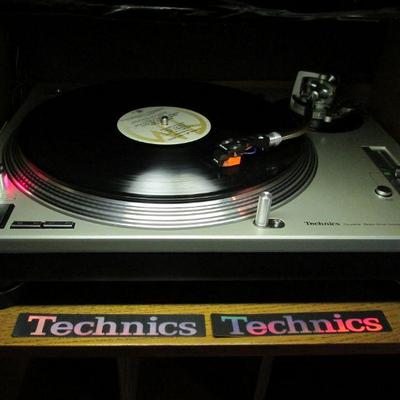 Technics SL-1200M3D turntable