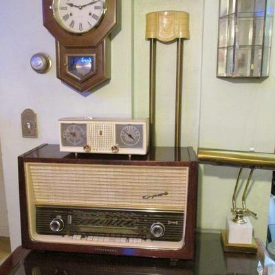 Vintage Opus radio