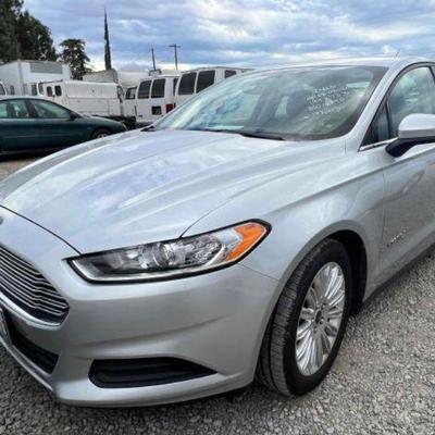 #650 â€¢ 2016 Ford Fusion Hybrid
