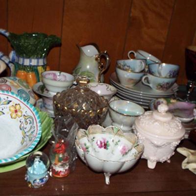 ASSORTED ANTIQUE PAINTED PORCELAINS, PINK MILKGLASS AND MORE