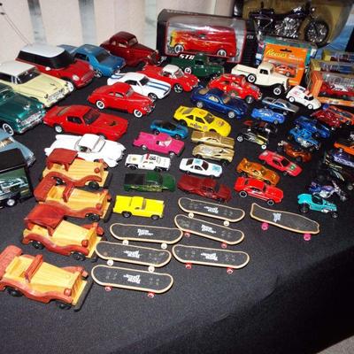 SMALL CAR REPLICAS, HOTWHEELS, MATCHBOX AND MORE