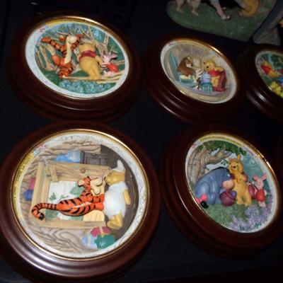 WINNIE THE POOH COLLECTIBLES