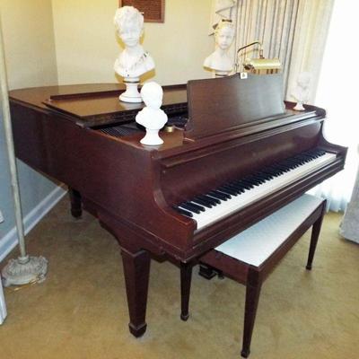 WM. KNABE & CO VINTAGE BABY GRAND PIANO