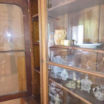 collectibles (Blonde Oak hutch is sold)