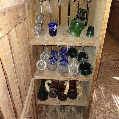 Lots of glasswere