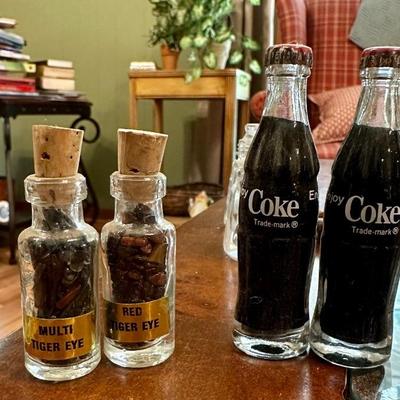 Miniature Coca-cola bottles, mini bottle of tiger eye