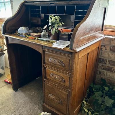 Small antique roll top desk