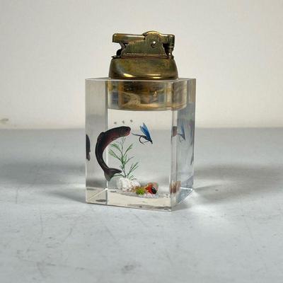 Aquarium Lighter | Dunhill style lucite table lighter, no apparent markings. - l. 2 x w. 2 x h. 4 in 