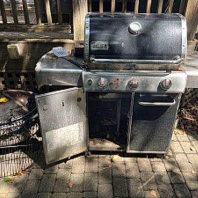 GRILL AND FIREPIT