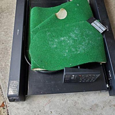MASTER GOLF PUTTING MACHINE 