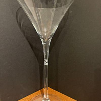 LARGE MARTINI GLASS