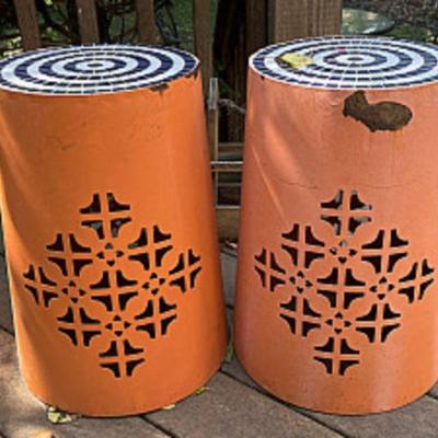 METAL OUTDOOR TABLES