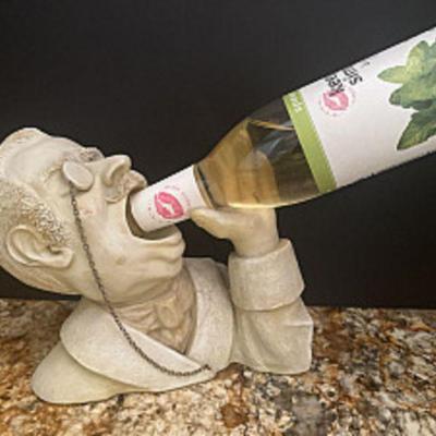 WINE BOTTLE HOLDER