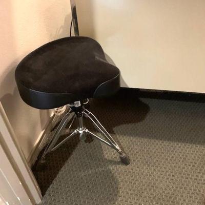 Drummer's throne
