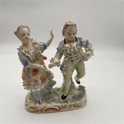 Lot 033   1 Bid(s)
Vintage Colonial Couple Porcelain Figurines