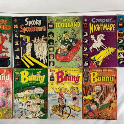 Nine giant Harvey comics from the 1960s Bugs Bunny, Wendi, spooky, Casper, Foodland