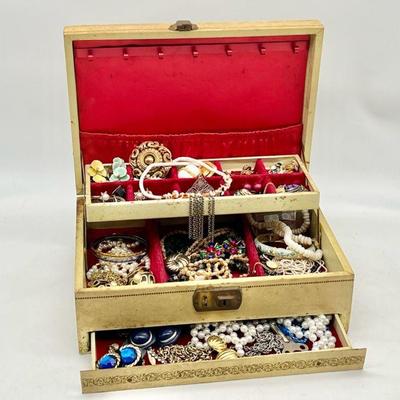 Vintage Costume Jewelry Mystery Lot
