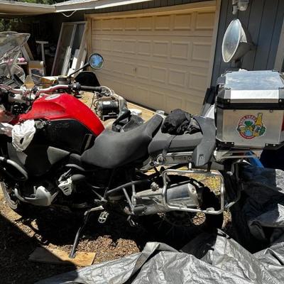 2003 BMW bike 
Located in Yuba city pls call for more info 