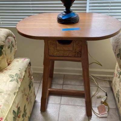 End table w/drawer