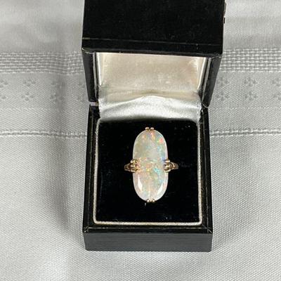 18K Opal ring