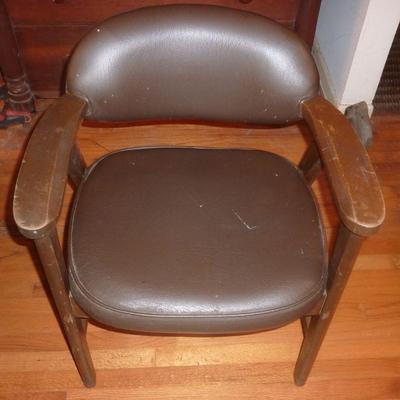 Mid-Century chair, no label