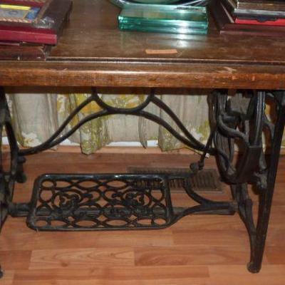 Singer treadle base table