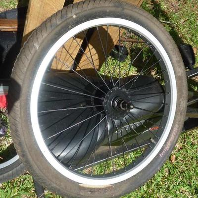 Schwinn Stingray bike tire & rim, new