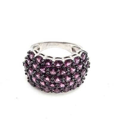 Sterling Silver Ring w/ a Blanket of Amethysts Across the Top - Ring Size 6 - Total Weight 5.7g
