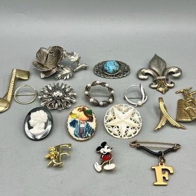 (15) Costume Jewelry Brooches & Scarf Clip
