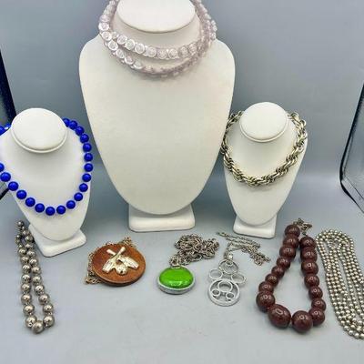 (9) Lovely Necklaces

